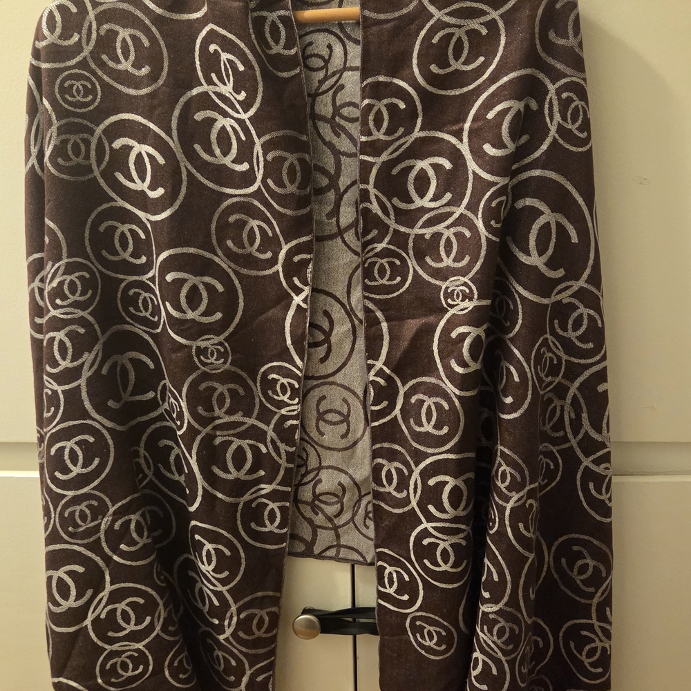 Chanel Brown and Silver Logo Scarf - Picture 2 of 8